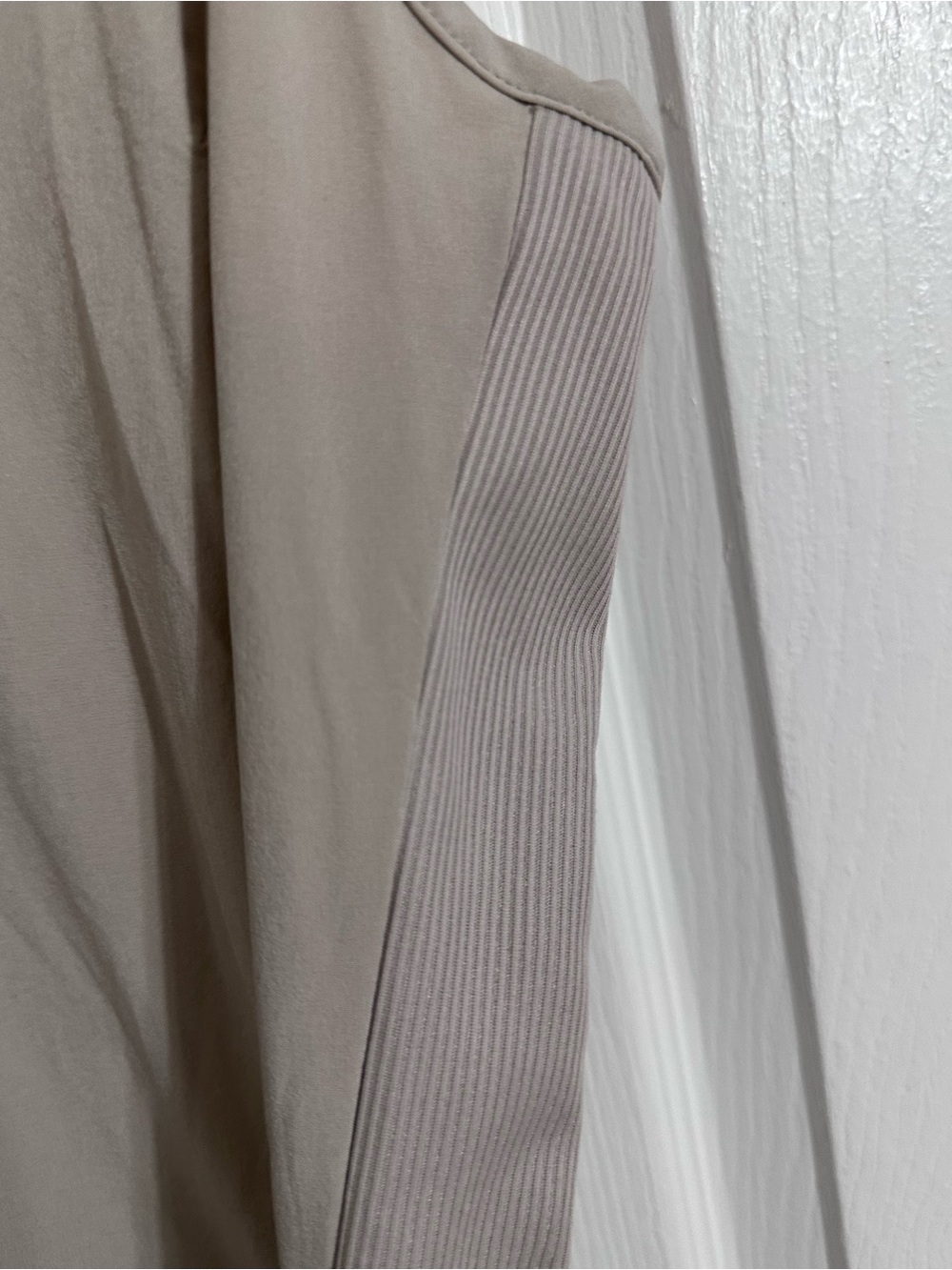 Athleta Brooklyn Jumpsuit Womens Size 4 Beige Sleeveless Travel Stretch Pockets - Picture 7 of 11